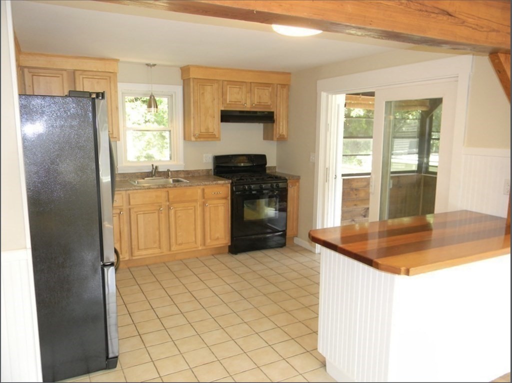 105 Senna Road Fitchburg, MA 01420 - Photo 3 of 23 Gallery Image 3