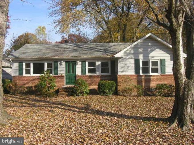 6051 Rosedale Drive King George, VA 22485 - Photo 1 of 12 Exterior (Main)