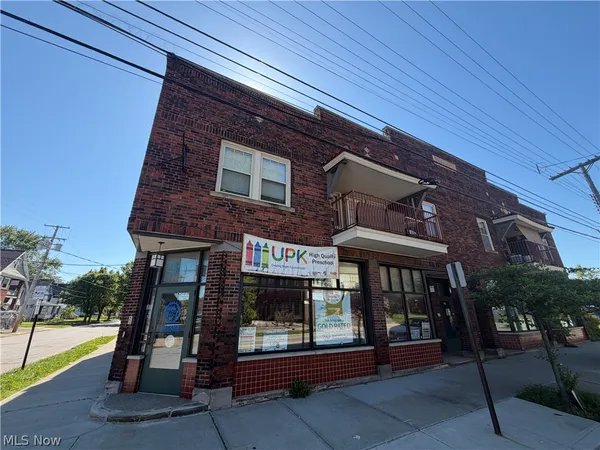 $950 | 317 East 156th Street, Unit 4, Cleveland, OH 44110
