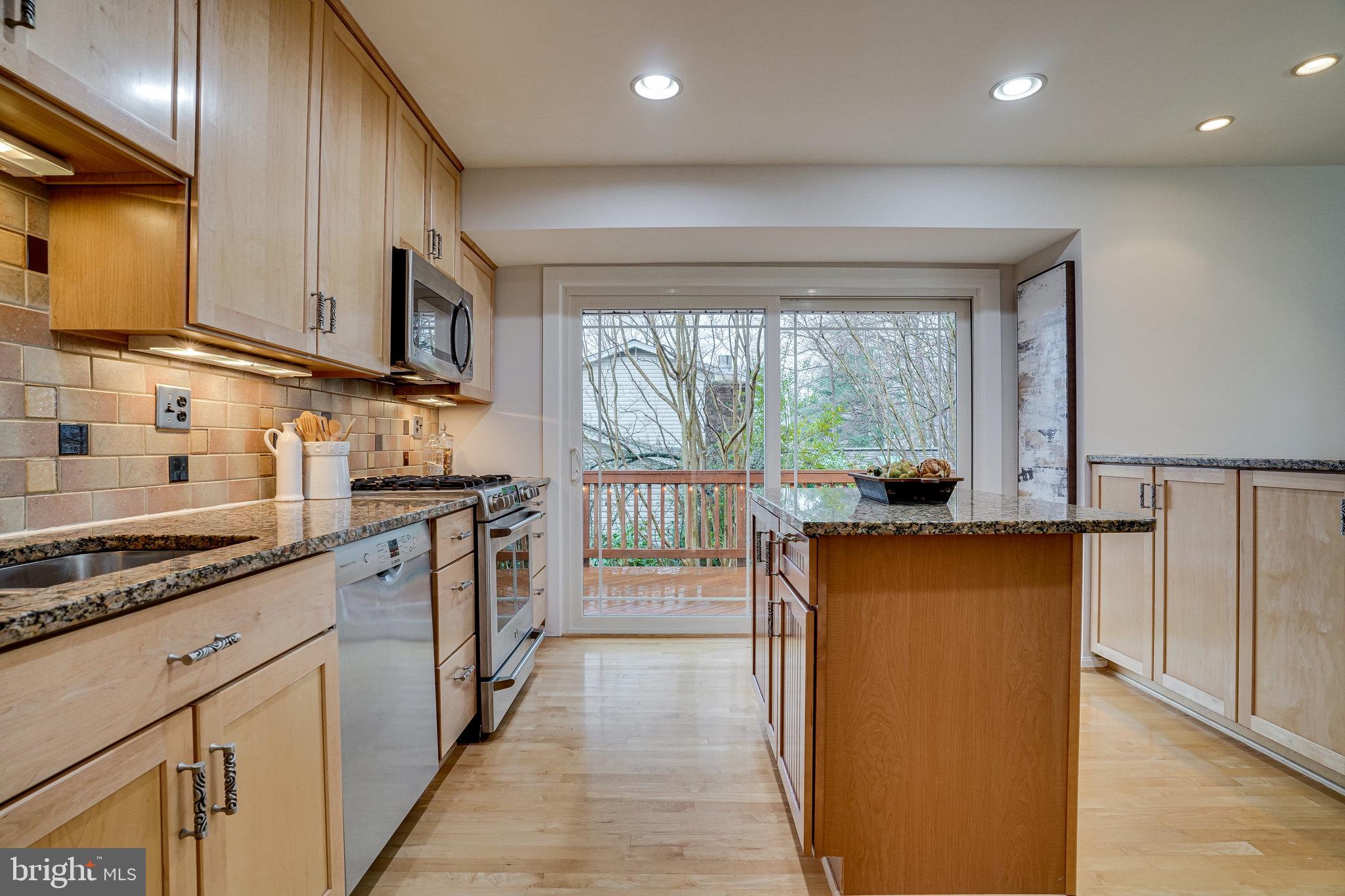 7002 Spur Road Springfield, VA 22153 - Photo 21 of 74