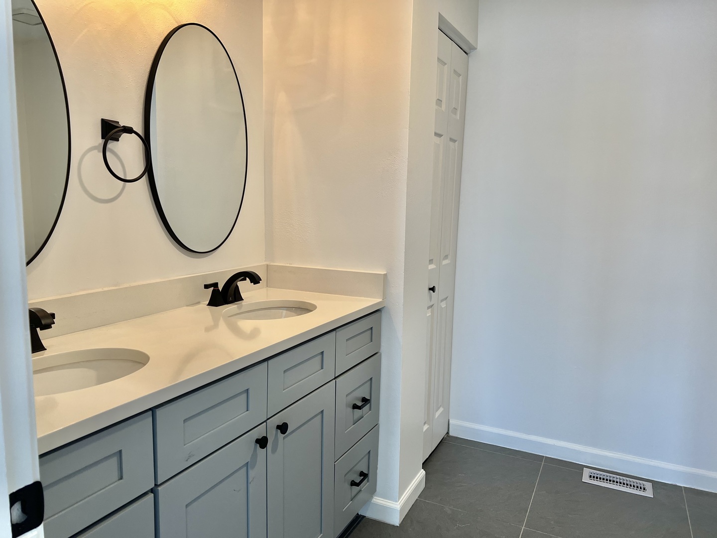 621 Buckboard Road Bolingbrook, IL 60490 - Photo 28 of 38 a bathroom with a sink and a mirror