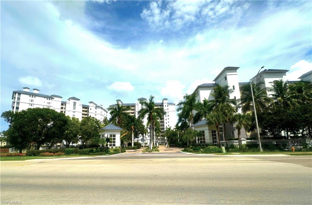 470 Launch Circle, Unit V503 Naples, FL 34108 - Photo 21 of 30 a view of a city