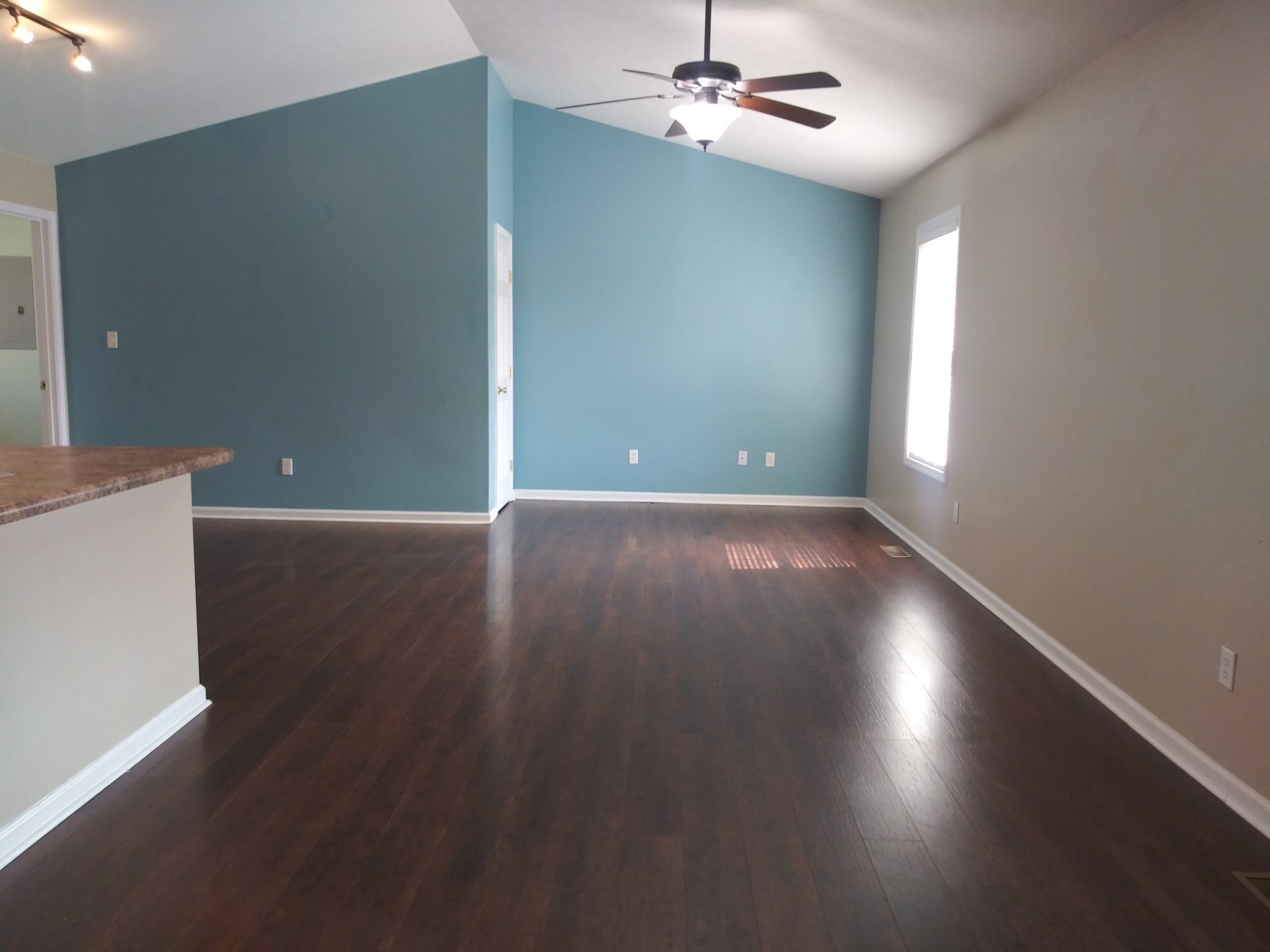 5330 Long Branch Road Tennessee Ridge, TN 37178 - Photo 23 of 57