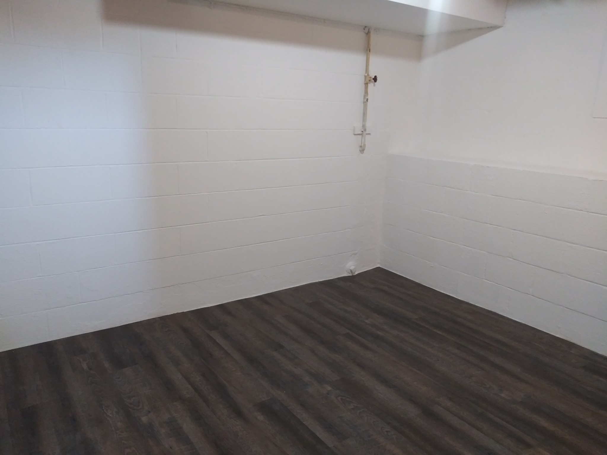 5330 Long Branch Road Tennessee Ridge, TN 37178 - Photo 44 of 57 a view of a room with wooden floor