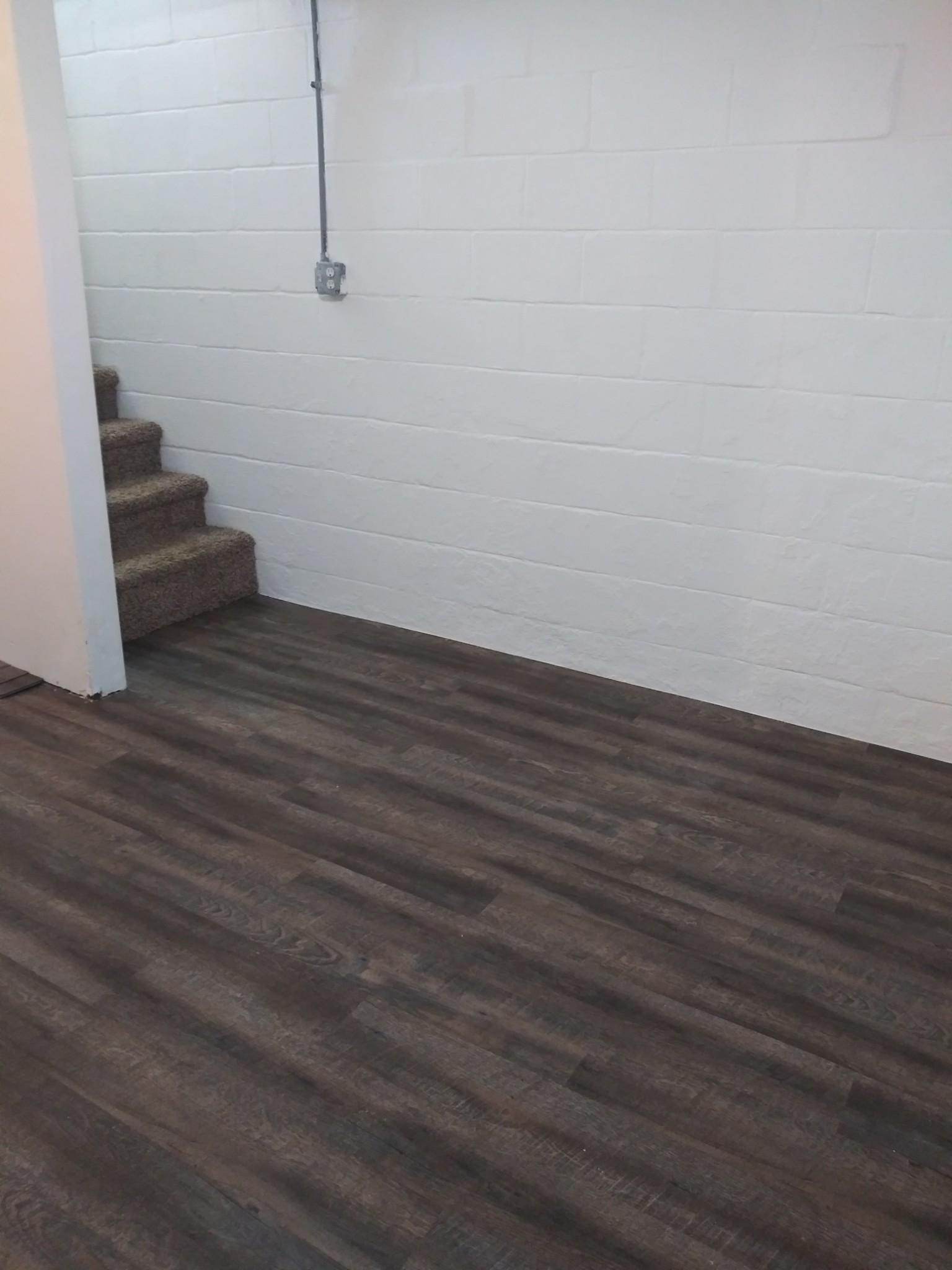 5330 Long Branch Road Tennessee Ridge, TN 37178 - Photo 47 of 57 a view of entryway with wooden floor