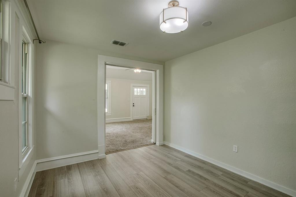 301 Madison Street Cleburne, TX 76033 - Photo 13 of 30