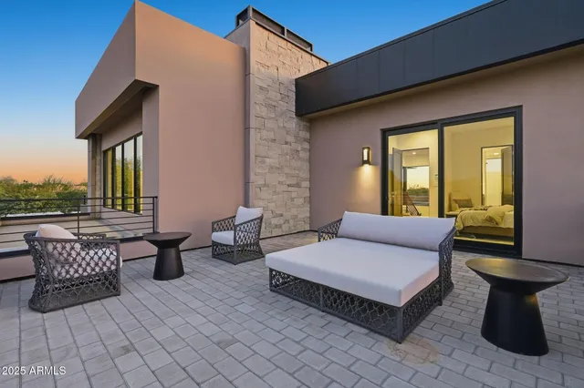 $4,397,200 | 37200 North Cave Creek Road, Unit 1002, Scottsdale, AZ 85262