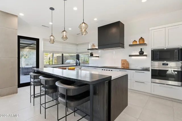 $4,397,200 | 37200 North Cave Creek Road, Unit 1002, Scottsdale, AZ 85262