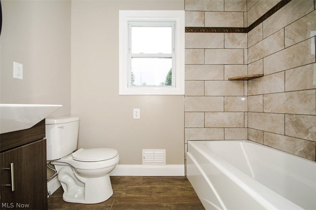 1812 Ferndale Road Northwest Canton, OH 44709 - Photo 14 of 27 Gallery Image 14