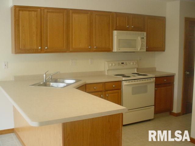 1514 Cadbury Ridge Quincy, IL 62305 - Photo 2 of 4 Gallery Image 2
