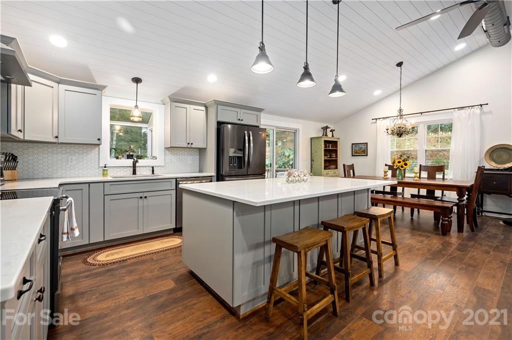 516 South Country Club Road Brevard, NC 28712 - Photo 13 of 37 Gallery Image 13