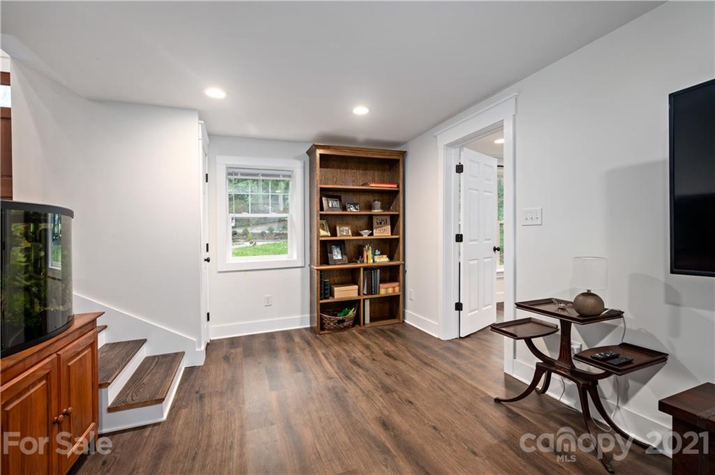 516 South Country Club Road Brevard, NC 28712 - Photo 24 of 37 Gallery Image 24