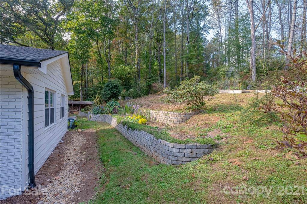 516 South Country Club Road Brevard, NC 28712 - Photo 28 of 37 Gallery Image 28