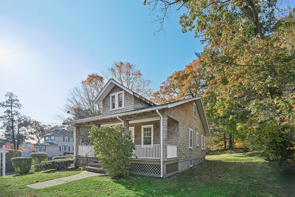 6 Fairfield Road Randolph, MA 02368 - Photo 3 of 34 Gallery Image 3