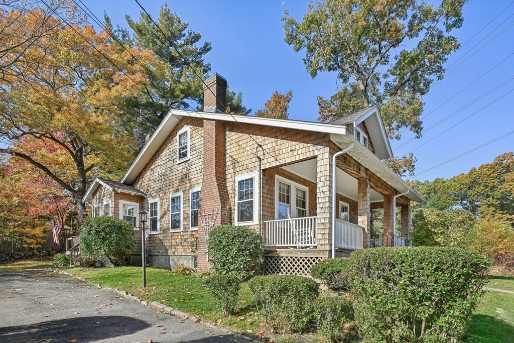 6 Fairfield Road Randolph, MA 02368 - Photo 4 of 34 Gallery Image 4