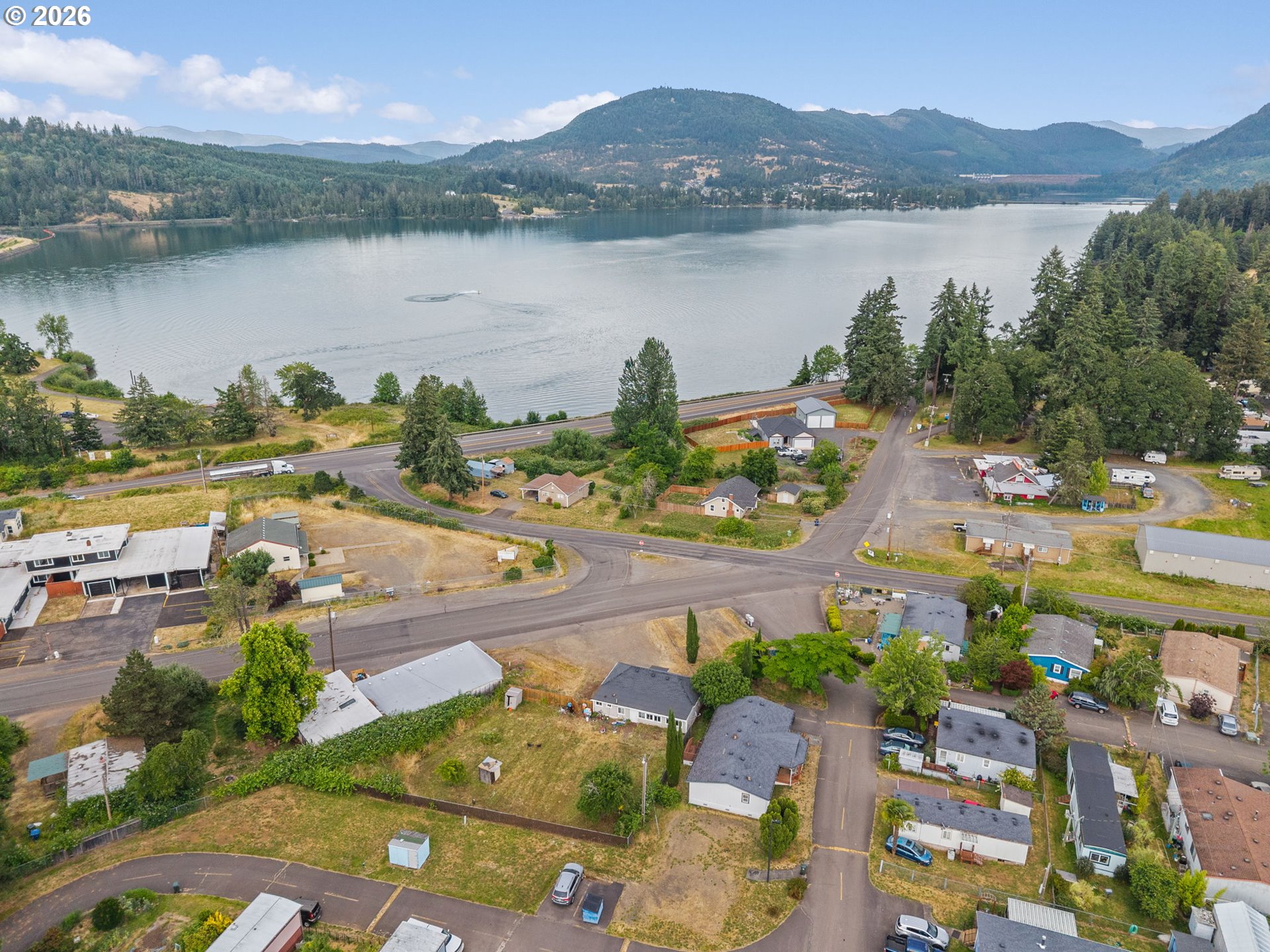 39094 Dexter Road Dexter, OR 97431 - Photo 2 of 13
