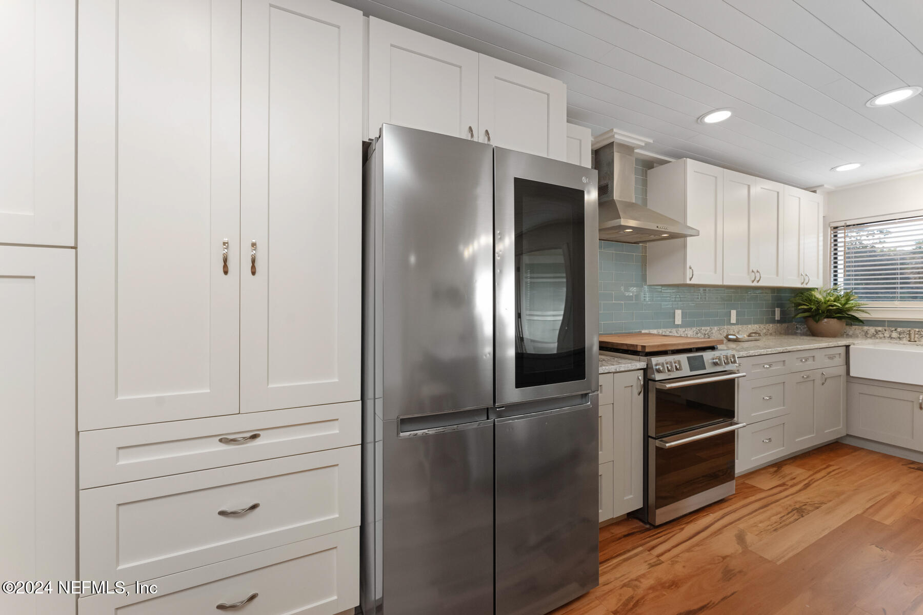 2327 Seminole Road Atlantic Beach, FL 32233 - Photo 7 of 31 Ample cabinetry
