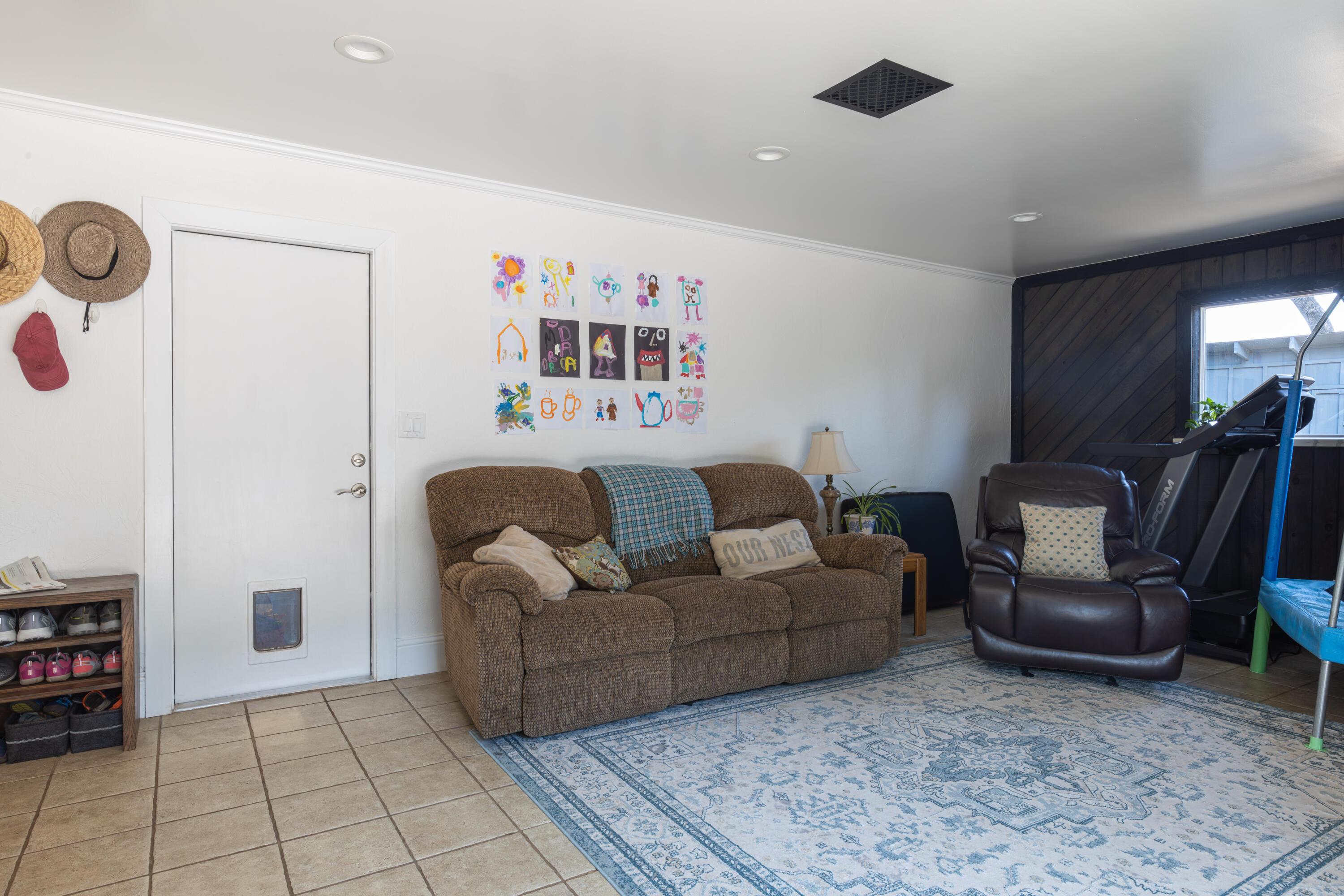 4001 Alta Mesa Drive Redding, CA 96002 - Photo 17 of 42 a living room with furniture and a couch