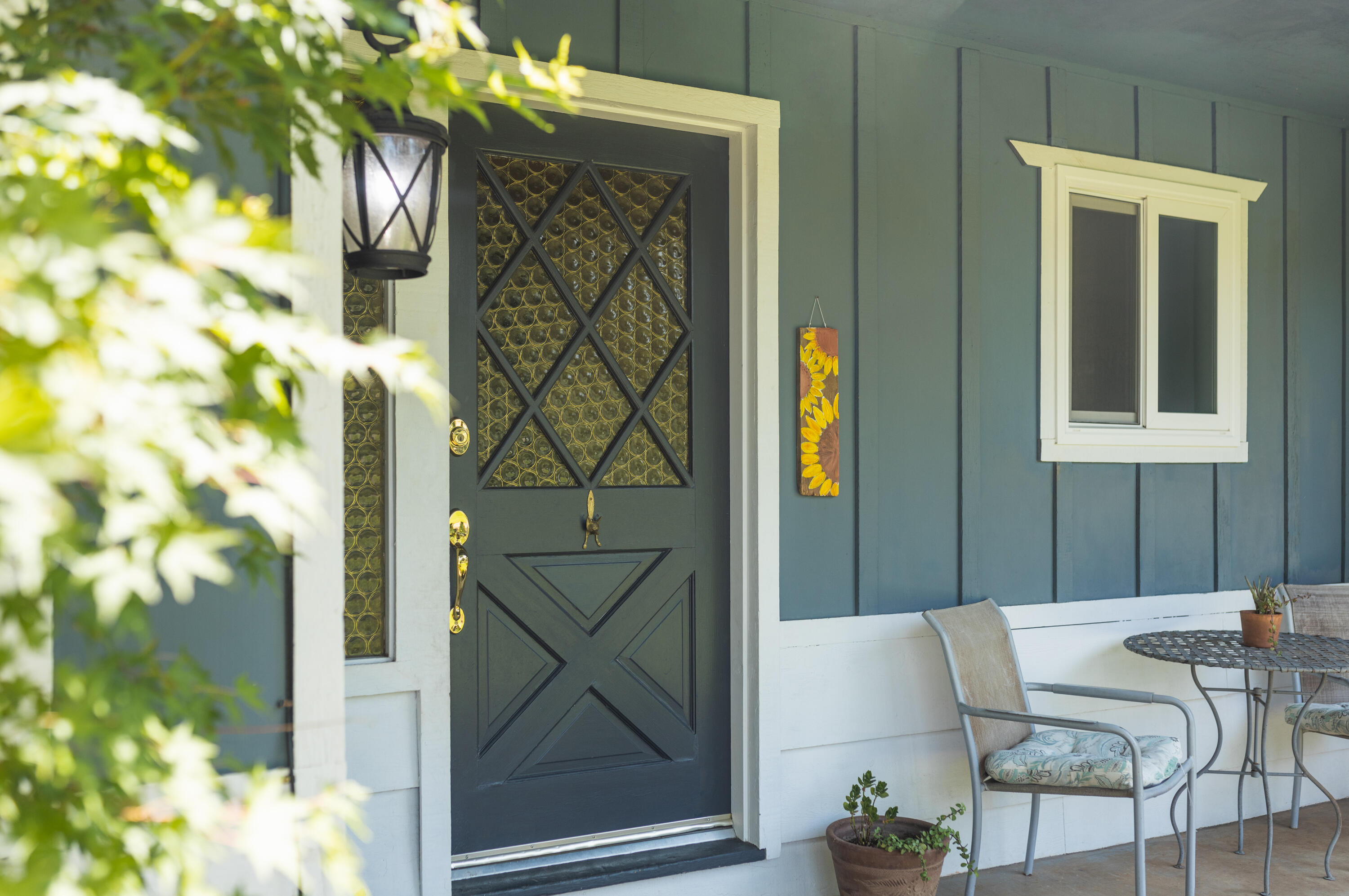 4001 Alta Mesa Drive Redding, CA 96002 - Photo 5 of 42 a view of entryway with a front door