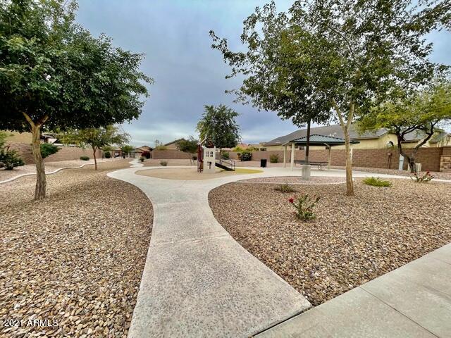 927 South Del Rio Court Apache Junction, AZ 85119 - Photo 27 of 33 Park in front of house