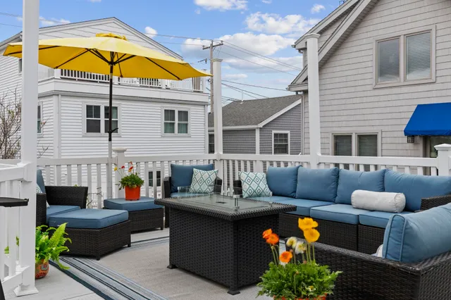 $1,450,000 | 745 Ocean Boulevard, Hampton, NH 03842