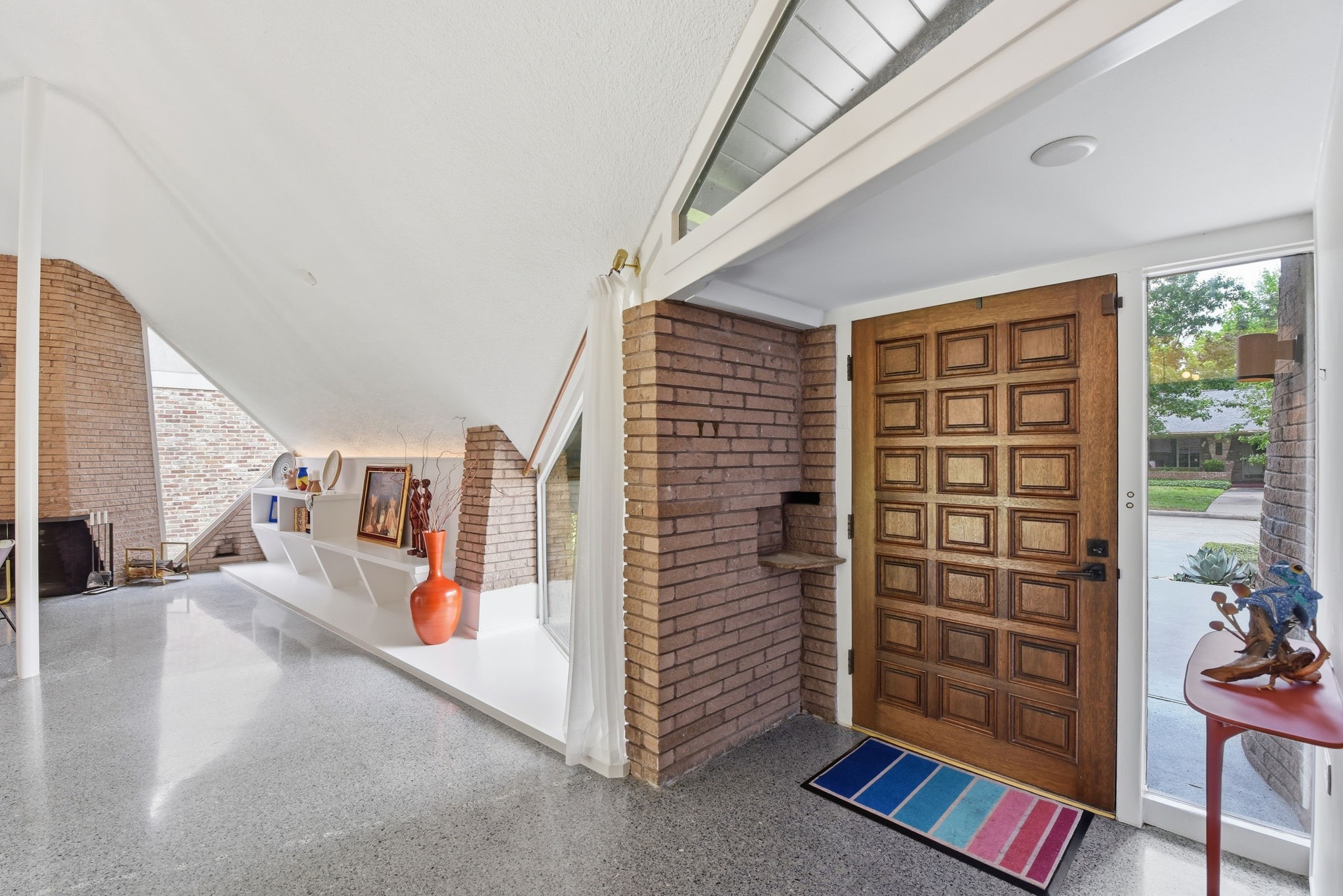 4603 Ivanhoe Street Houston, TX 77027 - Photo 5 of 50 Covered entry with original double doors and architectural detailing