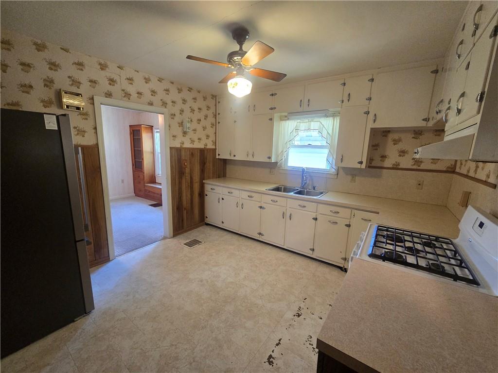 310 North County Road Alma, MO 64001 - Photo 13 of 41