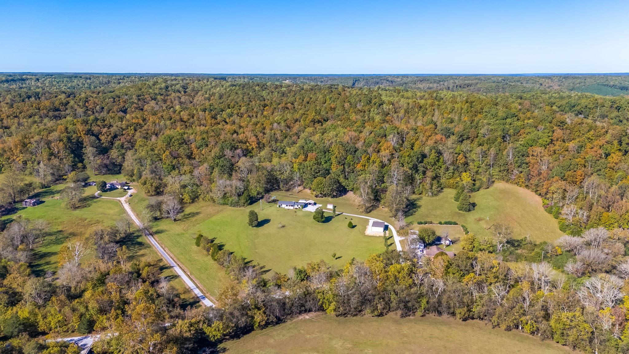 260 West Fork Road Mount Pleasant, TN 38474 - Photo 28 of 54 an aerial view of a house with a yard