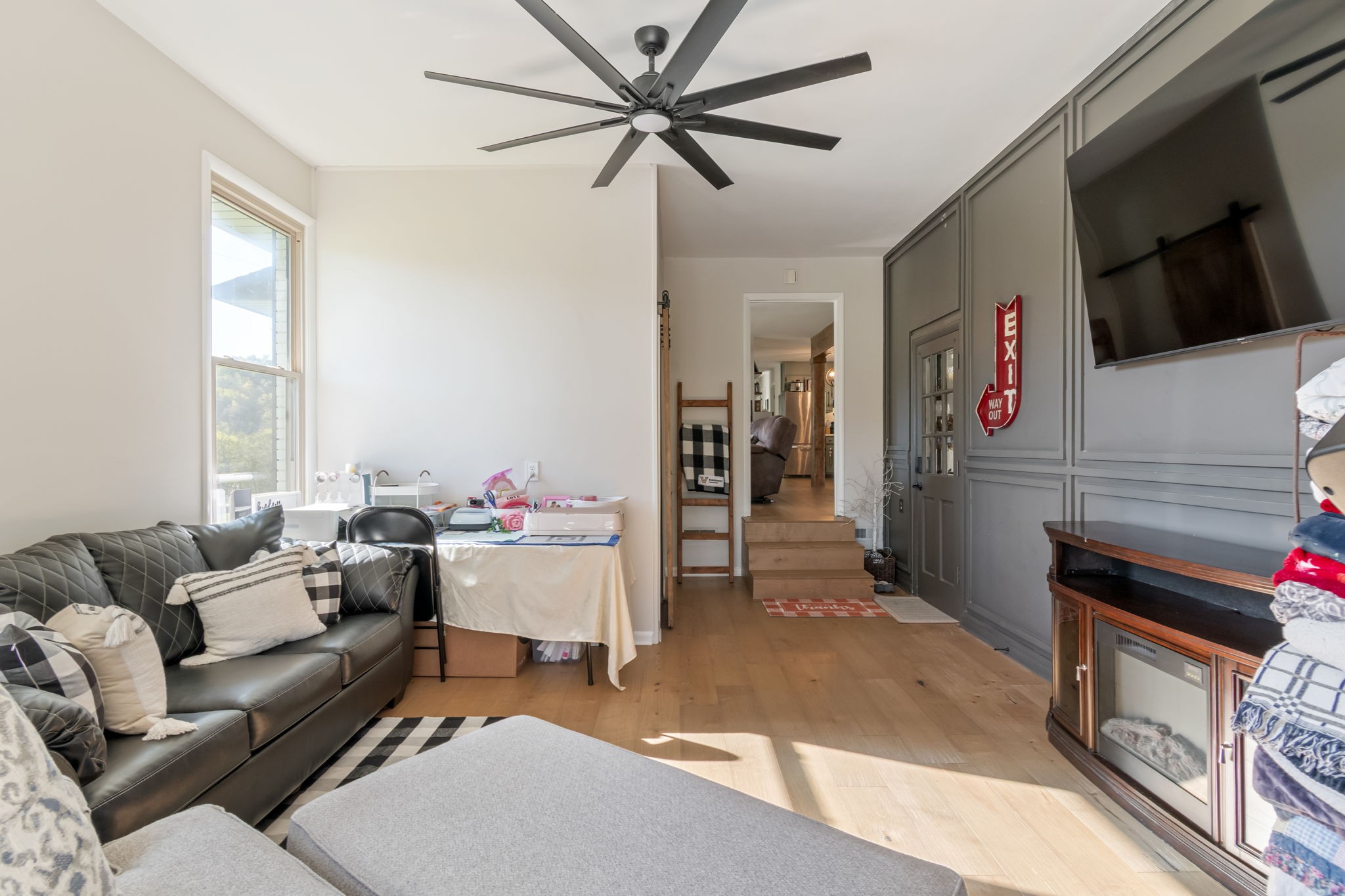 260 West Fork Road Mount Pleasant, TN 38474 - Photo 41 of 54 a living room with furniture and a flat screen tv