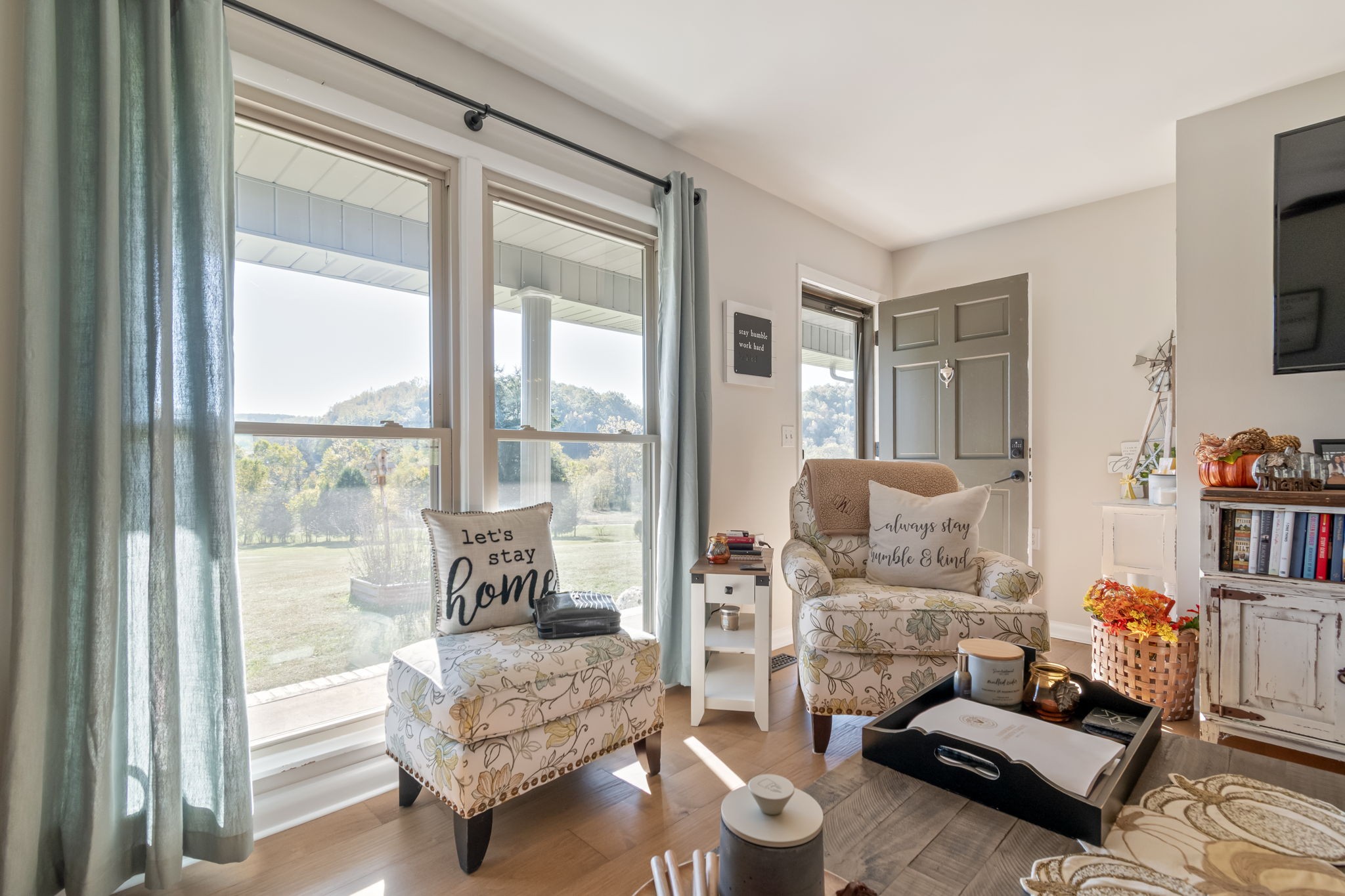 260 West Fork Road Mount Pleasant, TN 38474 - Photo 7 of 54 a living room with furniture and a flat screen tv
