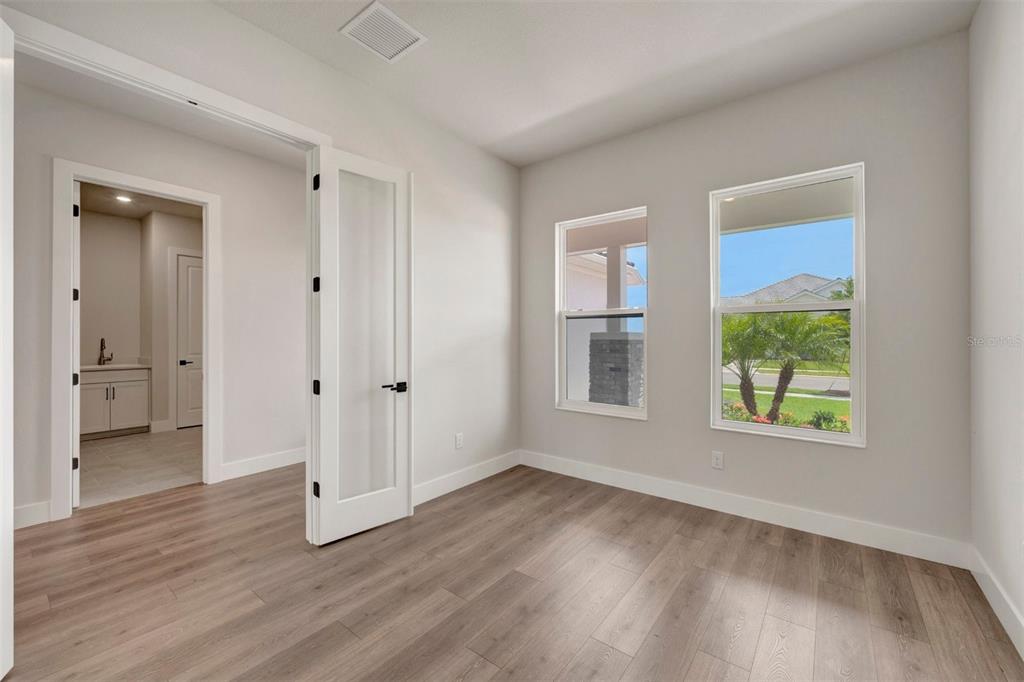 17526 Foxtail Loop Venice, FL 34293 - Photo 13 of 19 Gallery Image 13