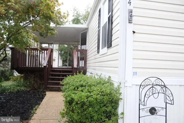 $100,000 | 484 Keith Court, Lothian, MD 20711