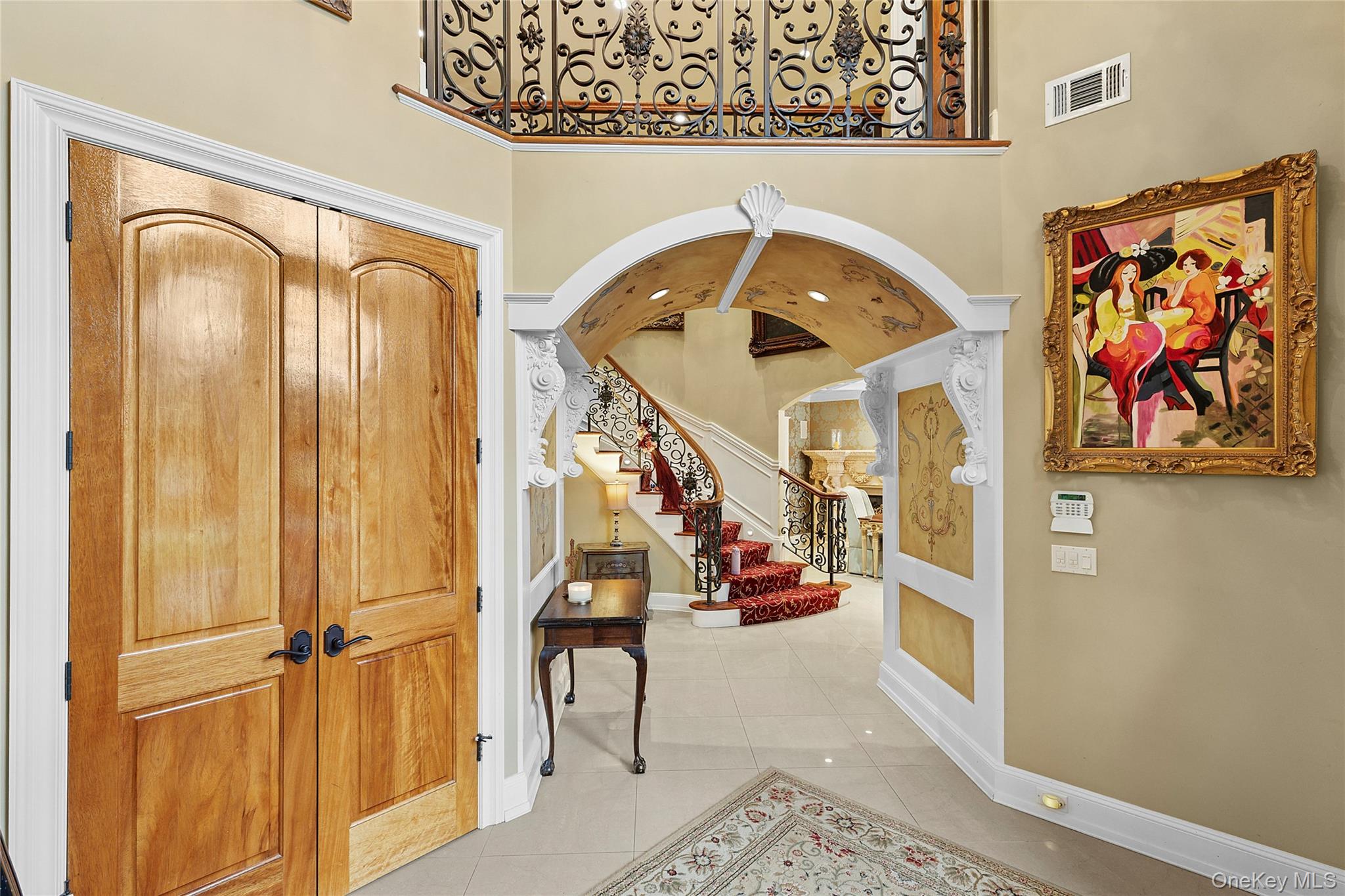 5 Schoolhouse Court Oyster Bay, NY 11771 - Photo 4 of 33 a view of an entryway with wooden floor