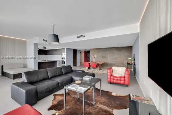 $15,000 | 900 Biscayne Boulevard, Unit 6205, Miami, FL 33132