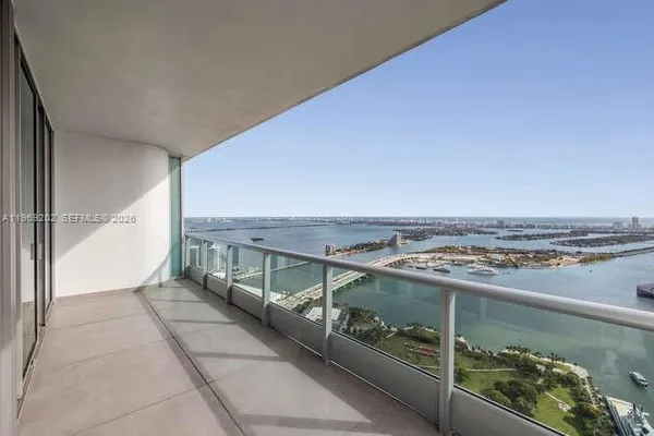 $15,000 | 900 Biscayne Boulevard, Unit 6205, Miami, FL 33132