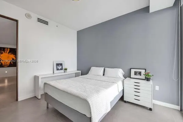 $15,000 | 900 Biscayne Boulevard, Unit 6205, Miami, FL 33132