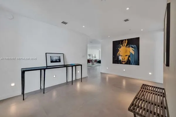 $15,000 | 900 Biscayne Boulevard, Unit 6205, Miami, FL 33132