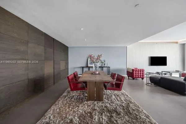 $15,000 | 900 Biscayne Boulevard, Unit 6205, Miami, FL 33132