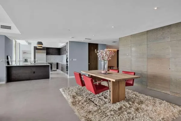 $15,000 | 900 Biscayne Boulevard, Unit 6205, Miami, FL 33132