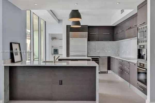 $15,000 | 900 Biscayne Boulevard, Unit 6205, Miami, FL 33132