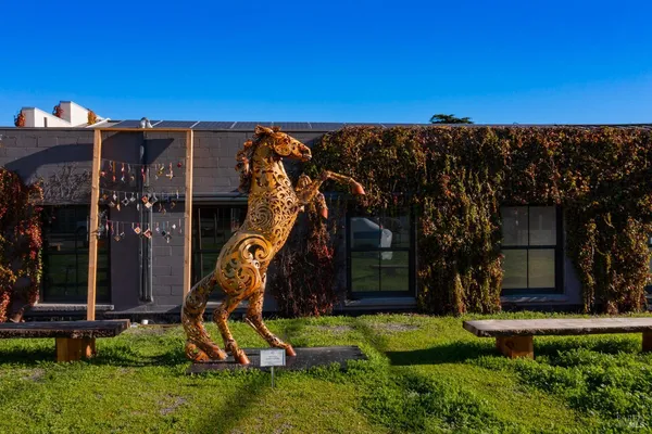 $995,000 | 21020 Redwood Highway, Geyserville, CA 95441