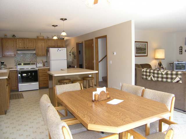 8320 Parpooncel Bay Road Eagle River, WI 54521 - Photo 13 of 20 Gallery Image 13