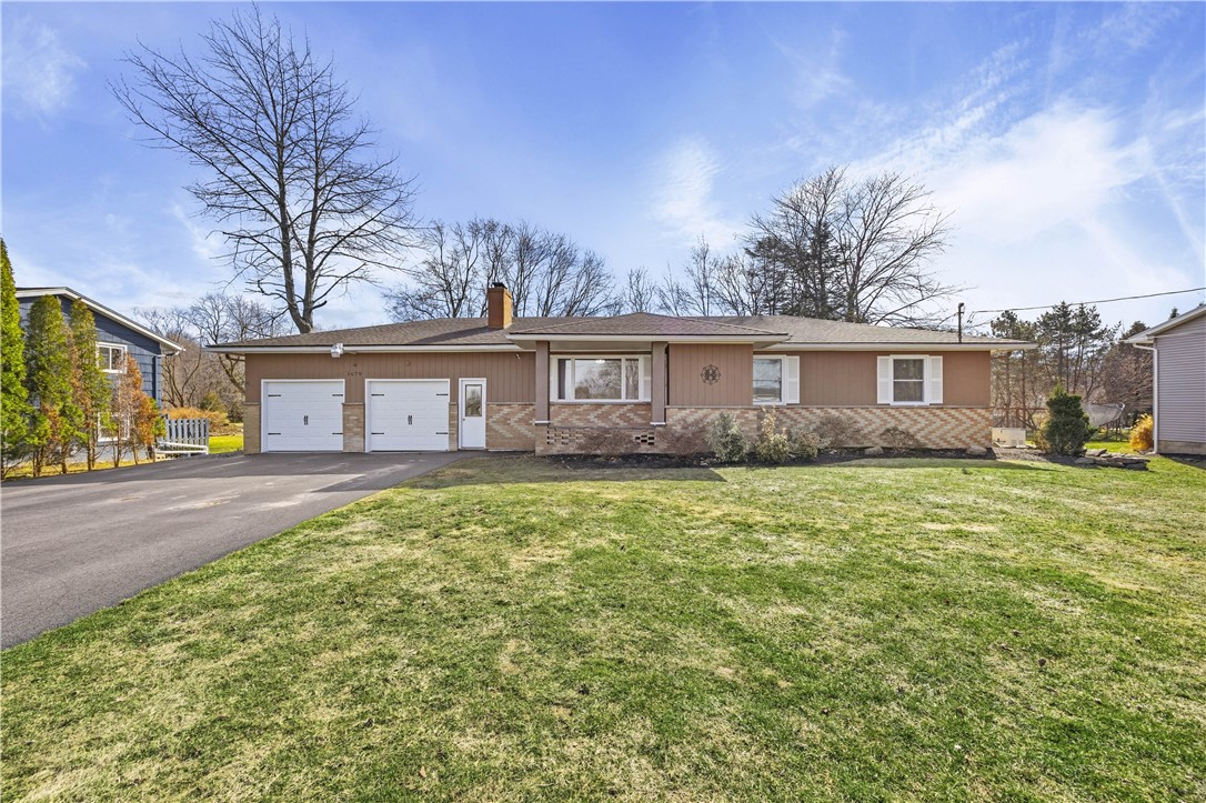 1679 Plank Road Penfield, NY 14580 - Photo 3 of 42