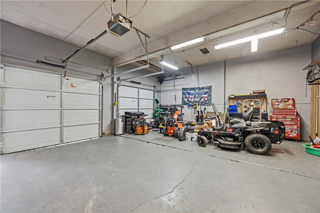 1679 Plank Road Penfield, NY 14580 - Photo 31 of 42