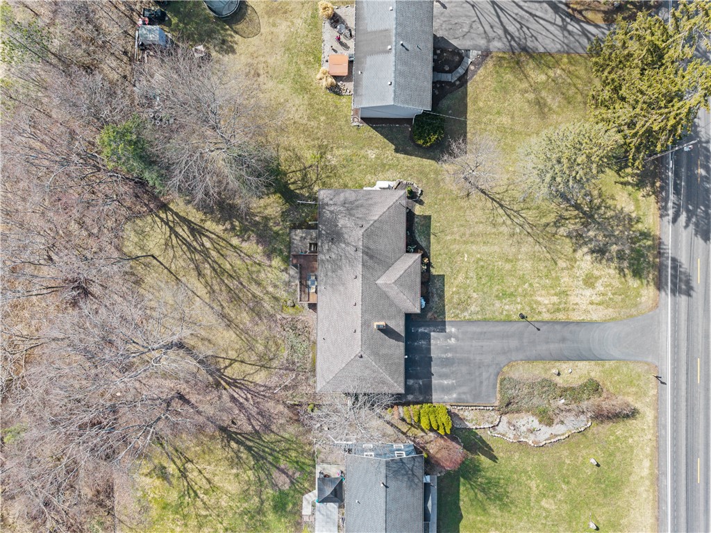 1679 Plank Road Penfield, NY 14580 - Photo 37 of 42