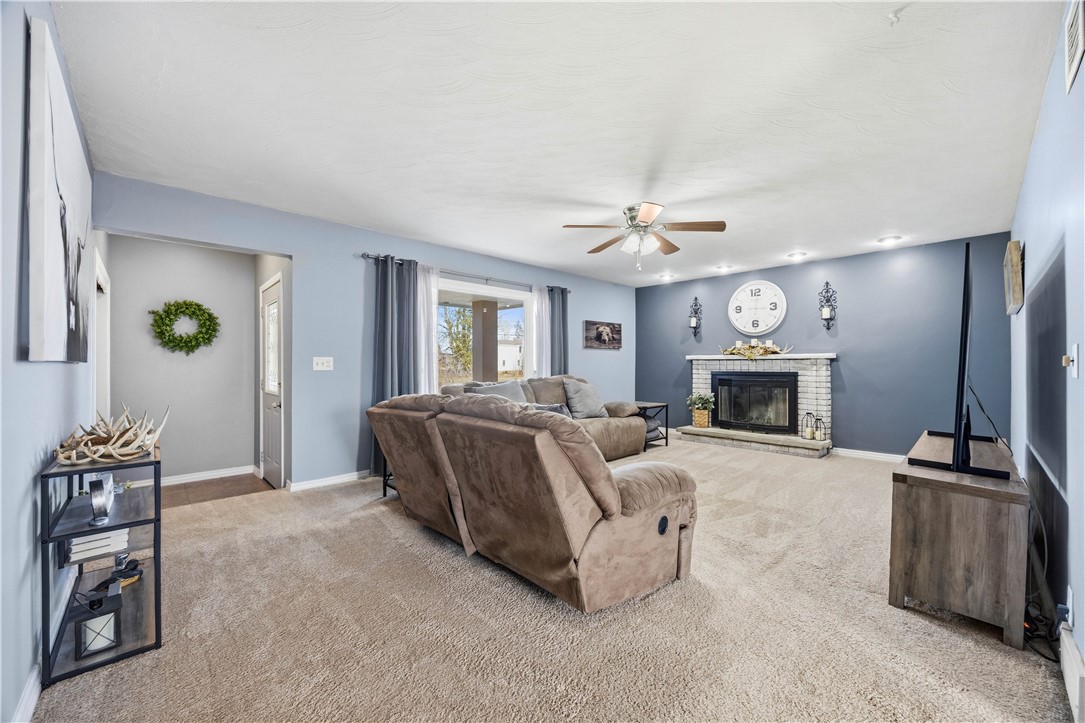 1679 Plank Road Penfield, NY 14580 - Photo 7 of 42