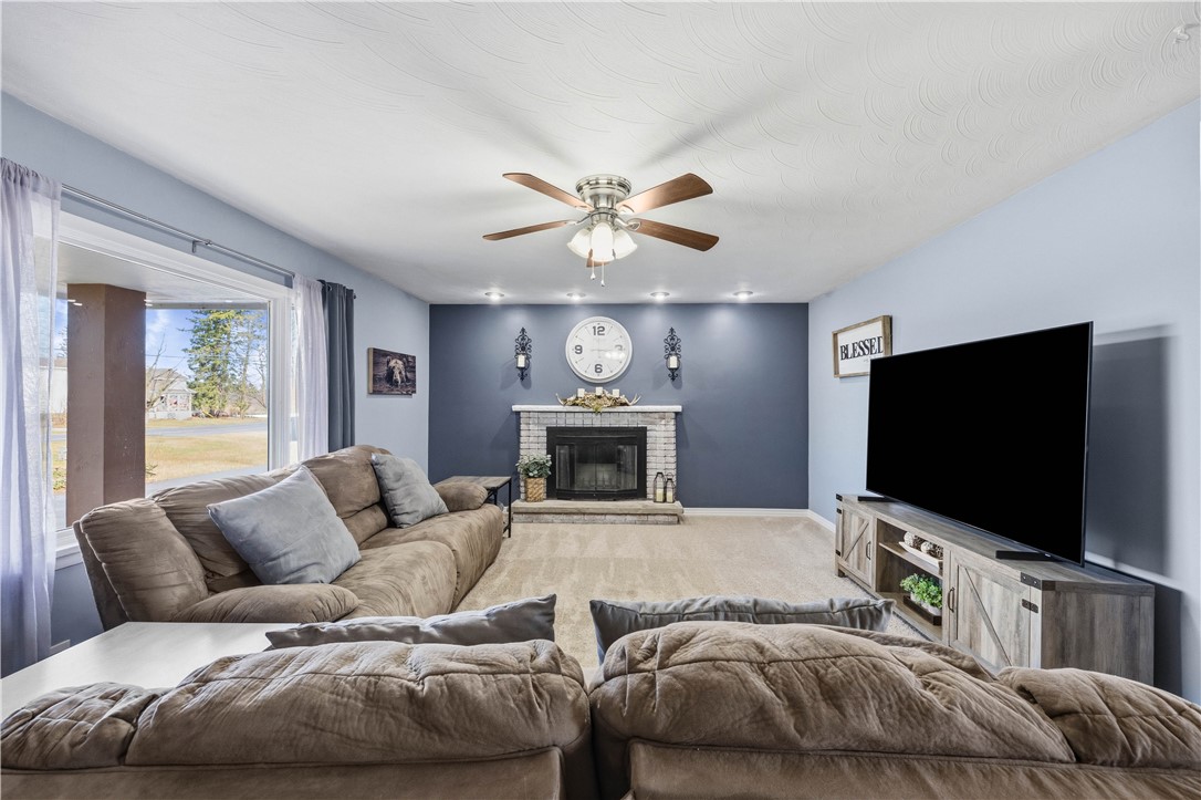 1679 Plank Road Penfield, NY 14580 - Photo 8 of 42