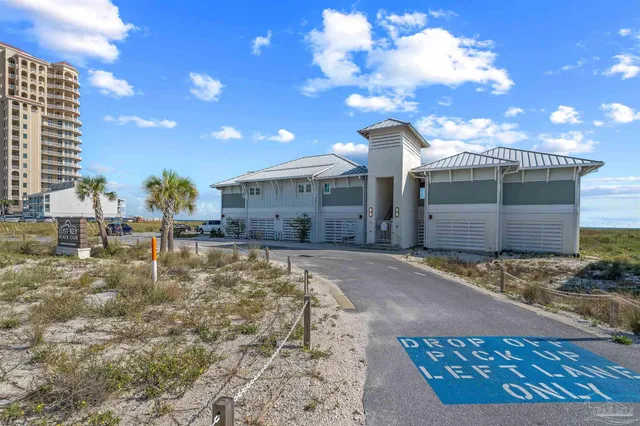 a view of a tennis court