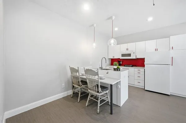 $600,000 | 628 Robindale Court, Bedford, TX 76022