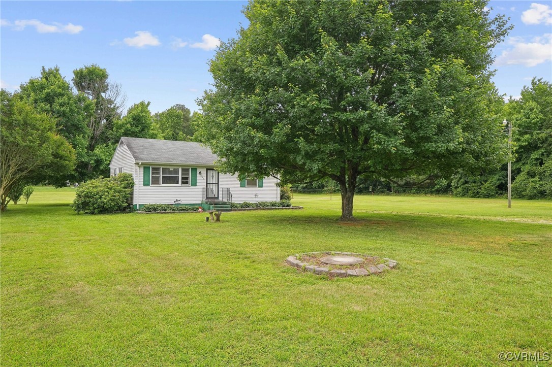 285 Hanover Road Sandston, VA 23150 - Photo 3 of 28 Gallery Image 3